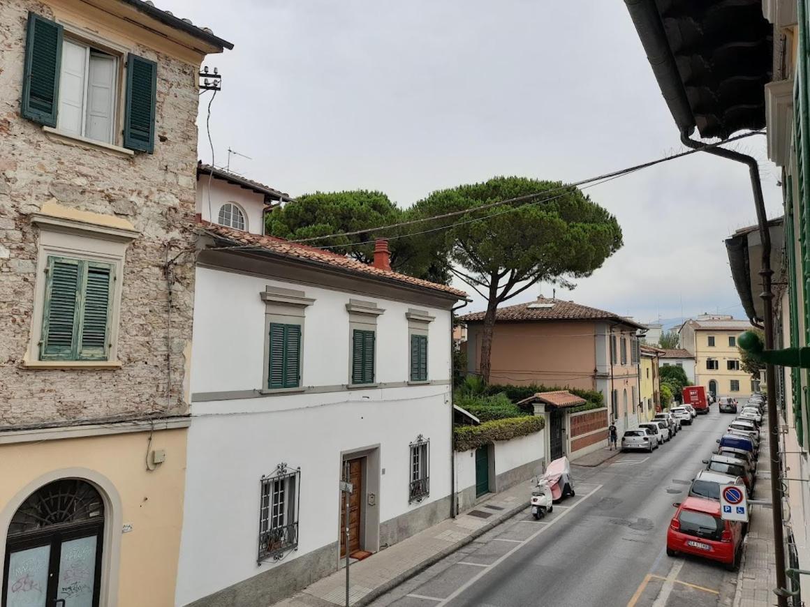 B&B Villino Luschi Pisa Centro Buitenkant foto