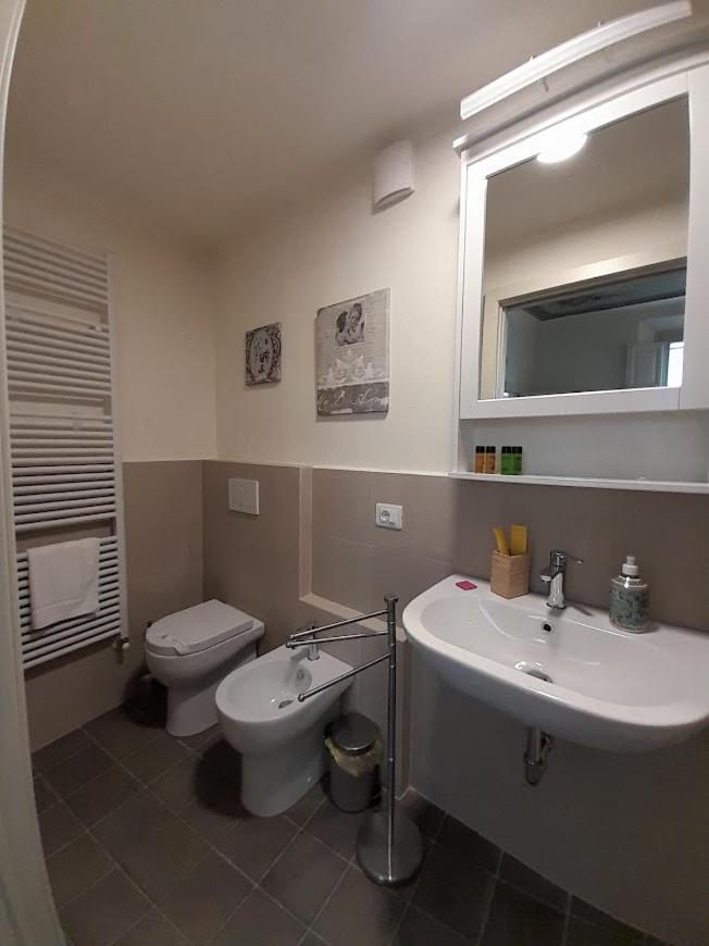 B&B Villino Luschi Pisa Centro Buitenkant foto