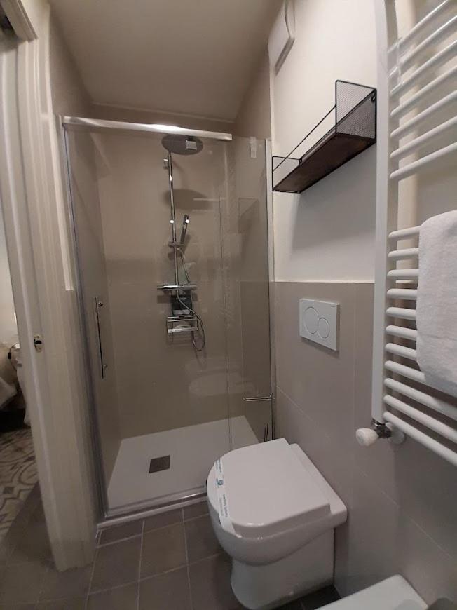 B&B Villino Luschi Pisa Centro Buitenkant foto